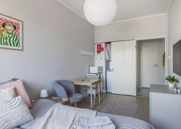 Viihtyisae Yksioe Mannerheimintiellae, Apartmán
